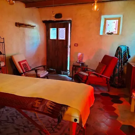 Casarosada Healing And Wellness Retreat * Vidracco